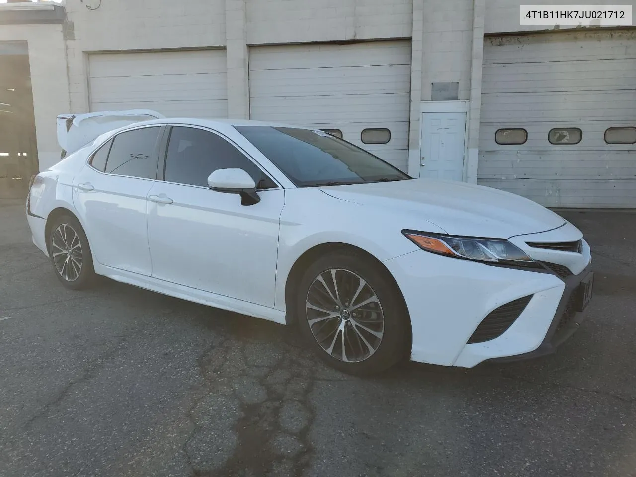 2018 Toyota Camry L VIN: 4T1B11HK7JU021712 Lot: 74629084