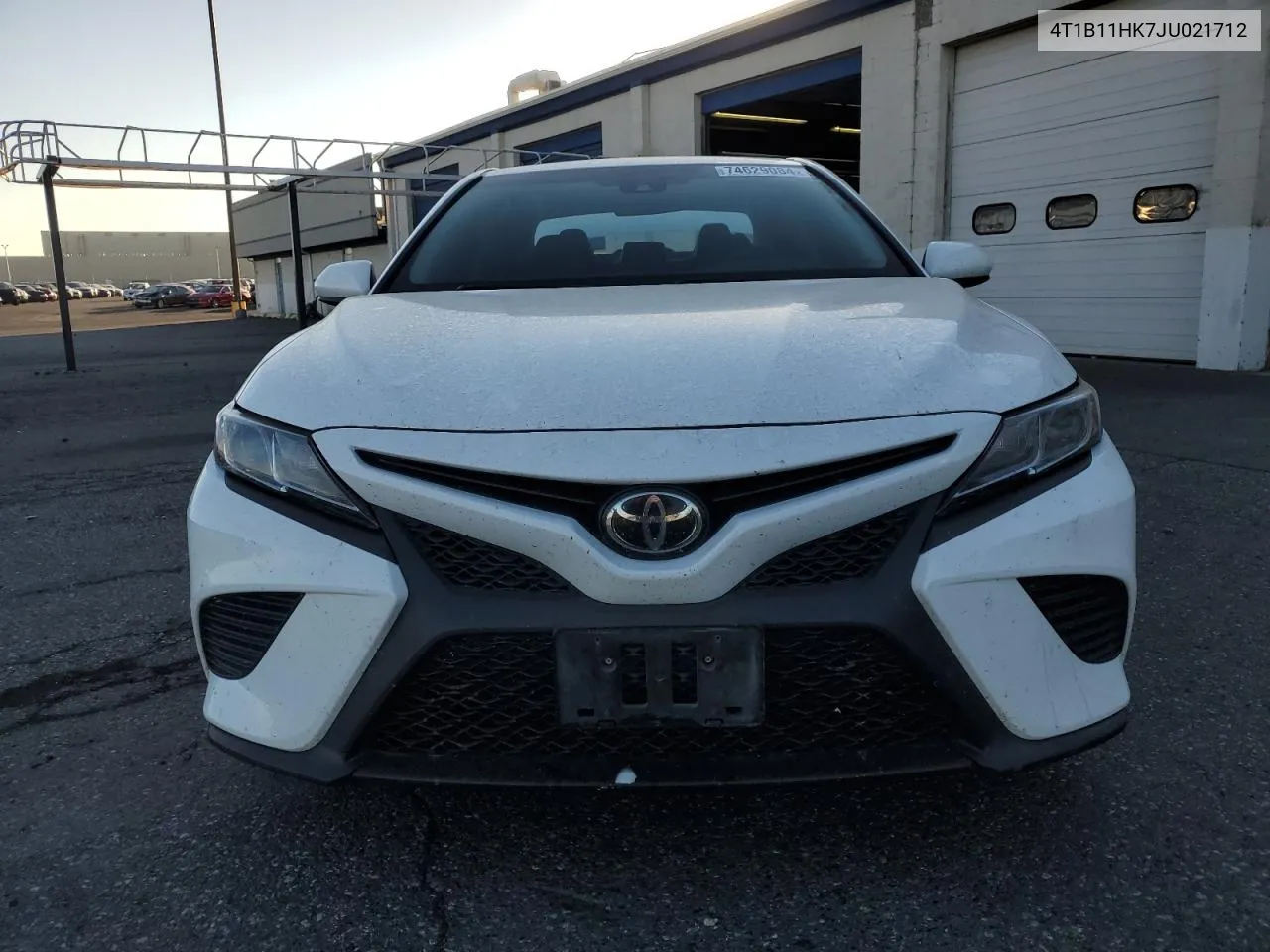 4T1B11HK7JU021712 2018 Toyota Camry L