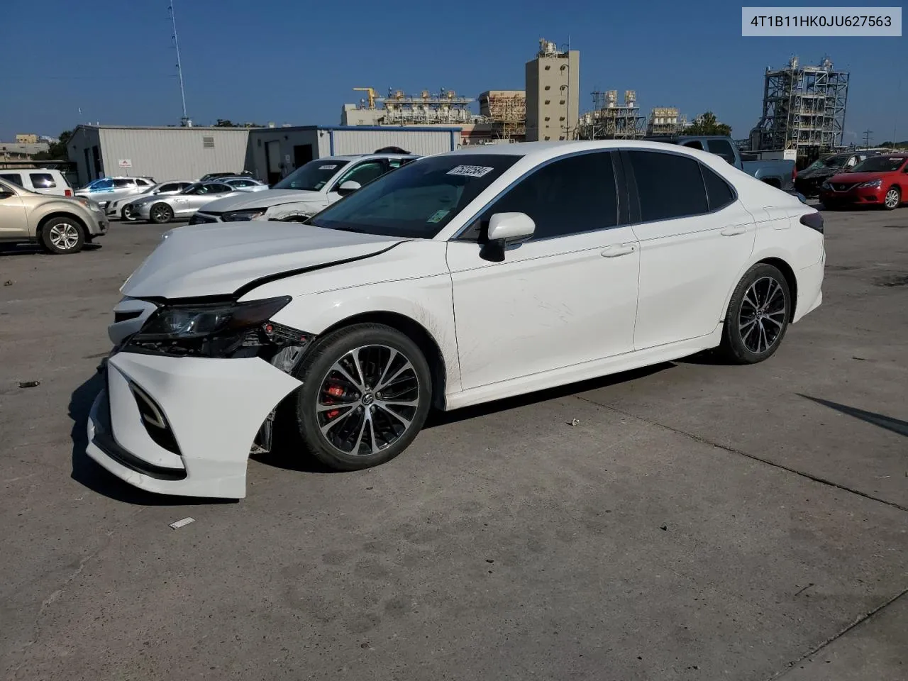 4T1B11HK0JU627563 2018 Toyota Camry L