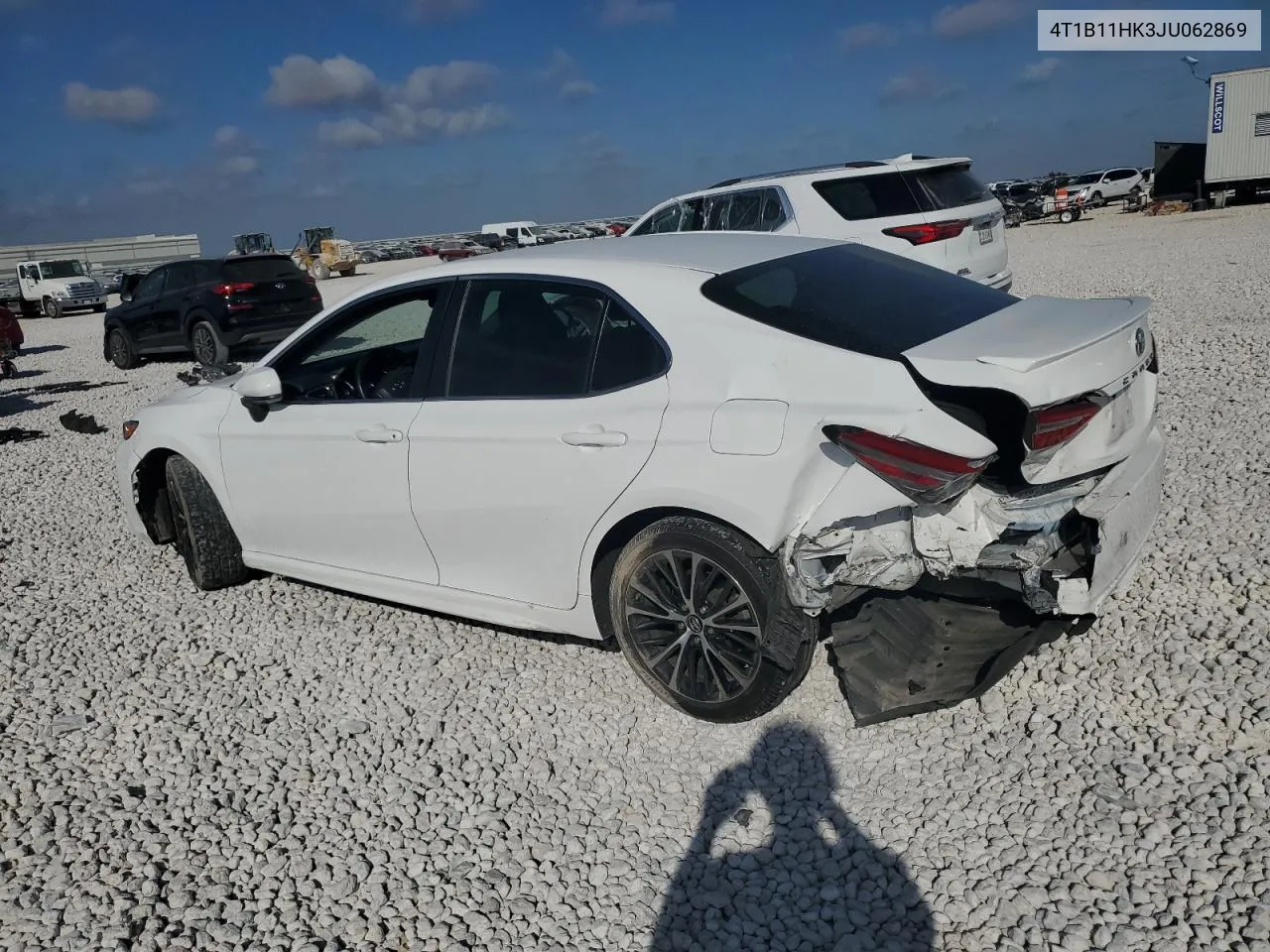 2018 Toyota Camry L VIN: 4T1B11HK3JU062869 Lot: 77132364