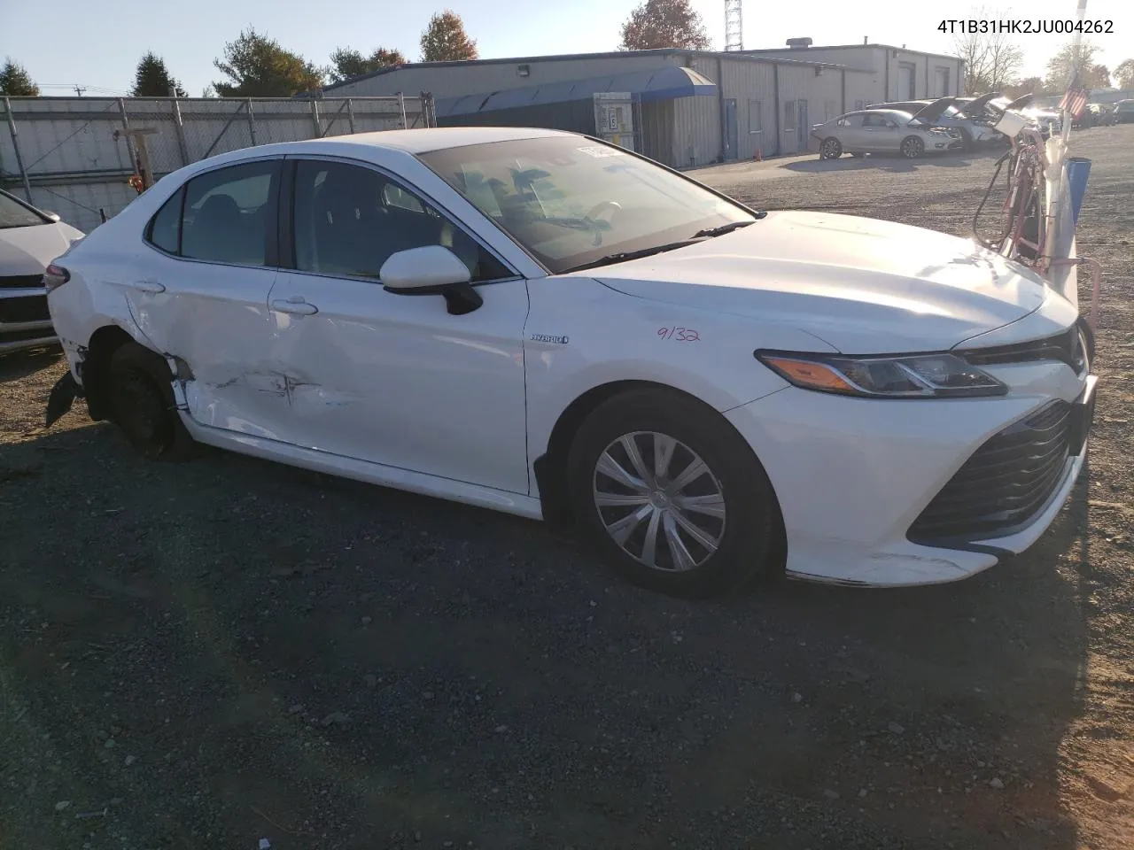 4T1B31HK2JU004262 2018 Toyota Camry Le