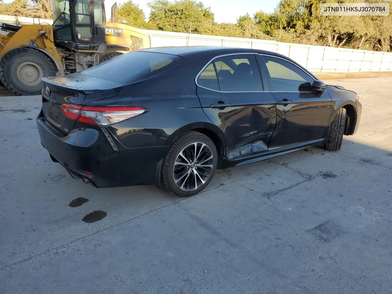 2018 Toyota Camry L VIN: JTNB11HK5J3070784 Lot: 77952154