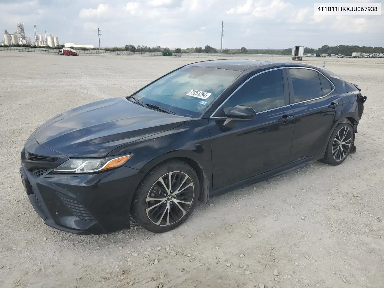 2018 Toyota Camry L VIN: 4T1B11HKXJU067938 Lot: 79251894