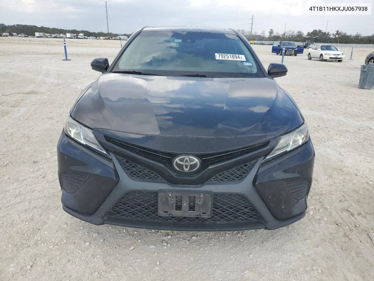 4T1B11HKXJU067938 2018 Toyota Camry L