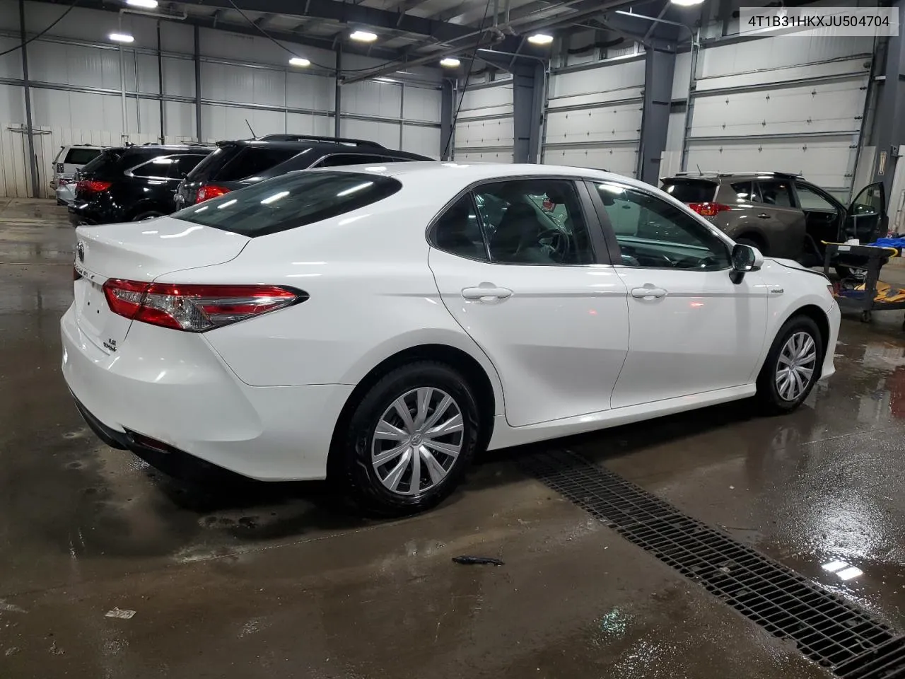 2018 Toyota Camry Le VIN: 4T1B31HKXJU504704 Lot: 79459584