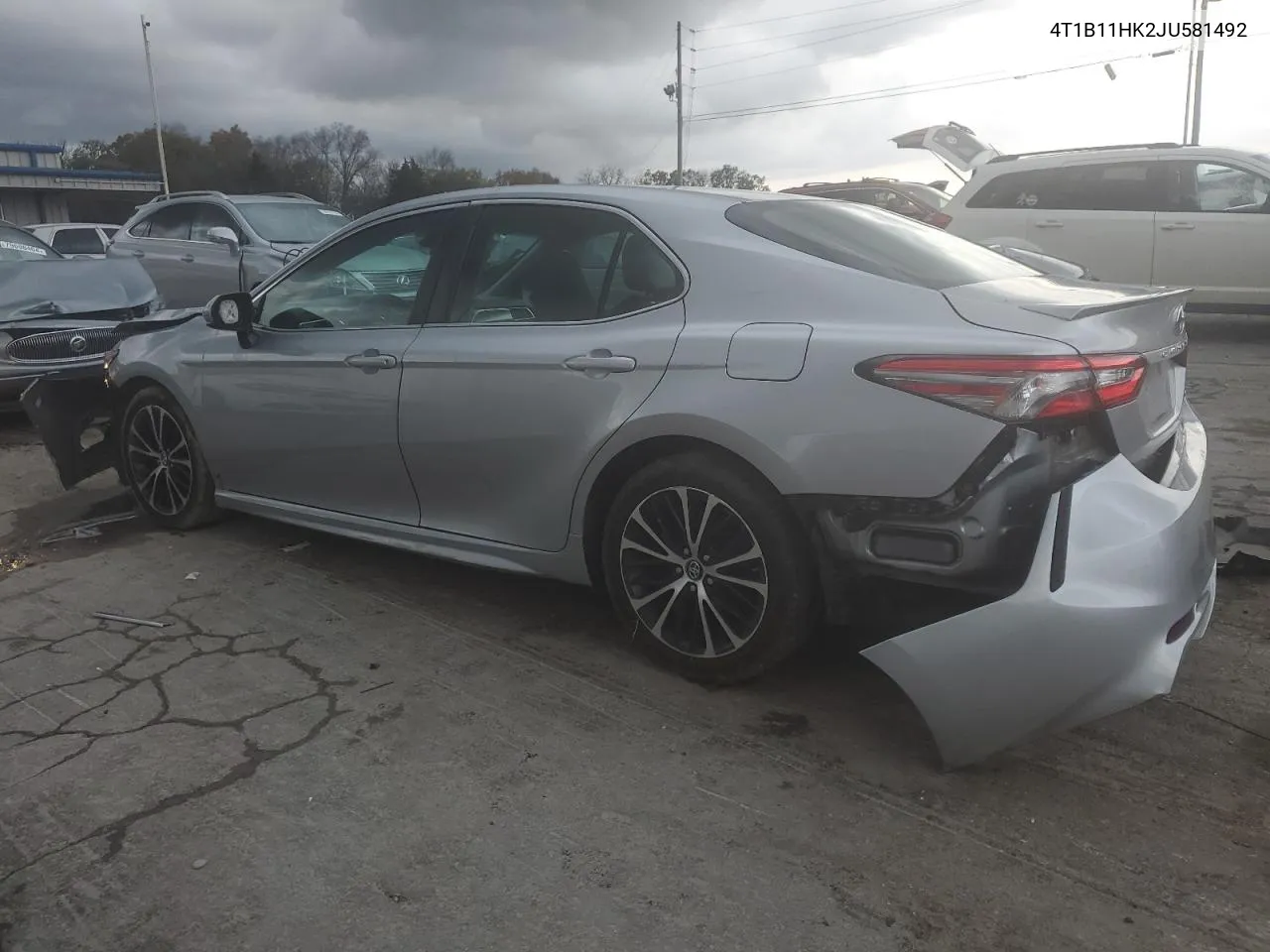 2018 Toyota Camry L VIN: 4T1B11HK2JU581492 Lot: 79744974