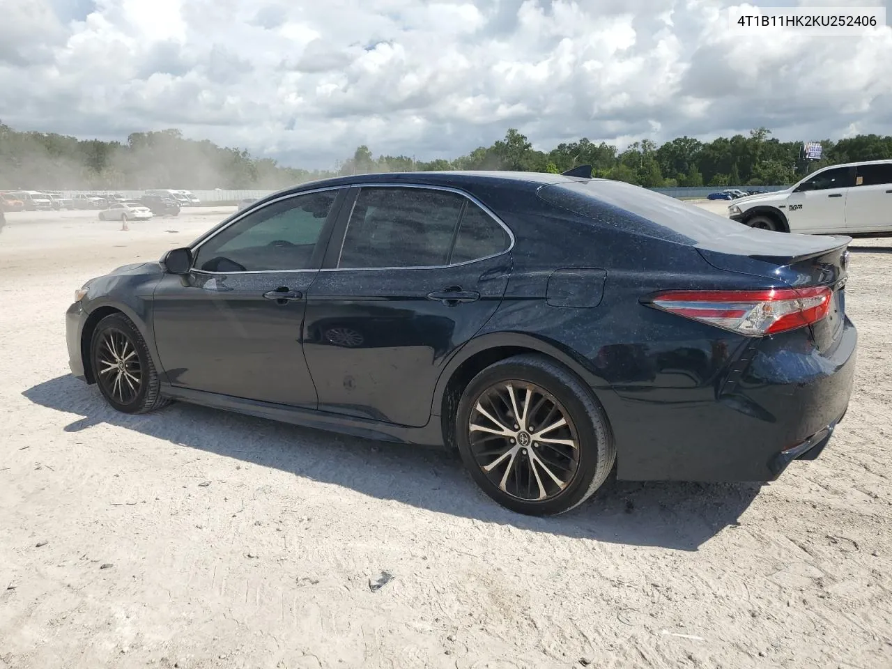 4T1B11HK2KU252406 2019 Toyota Camry L