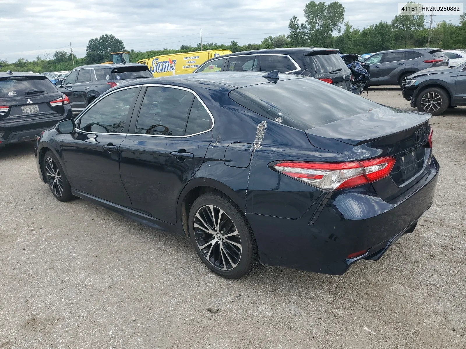 4T1B11HK2KU250882 2019 Toyota Camry L