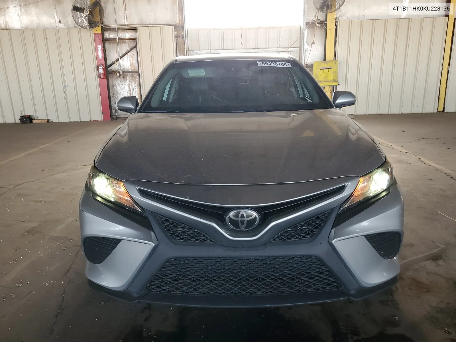 4T1B11HK0KU228136 2019 Toyota Camry L