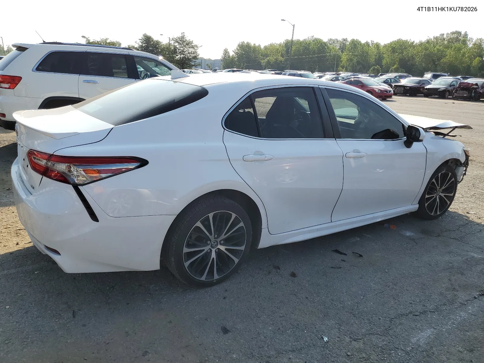 4T1B11HK1KU782026 2019 Toyota Camry L