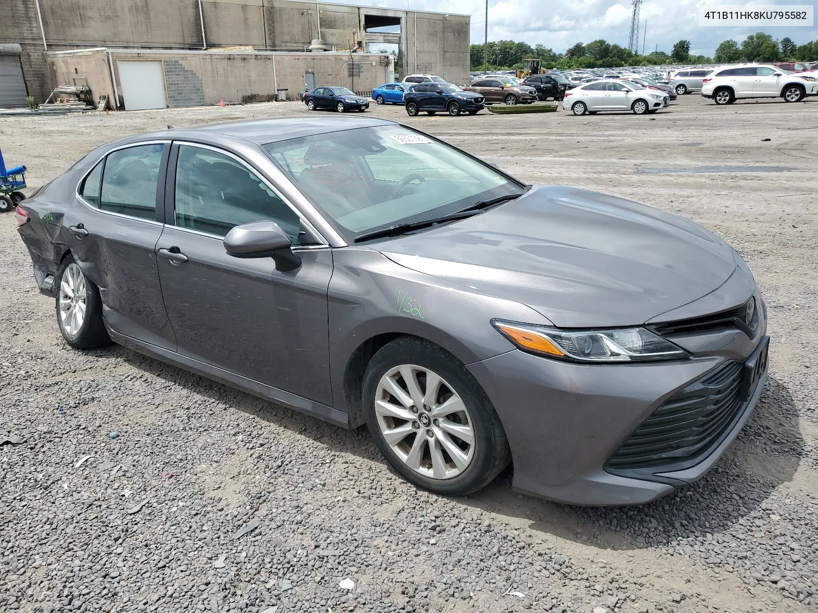 4T1B11HK8KU795582 2019 Toyota Camry L