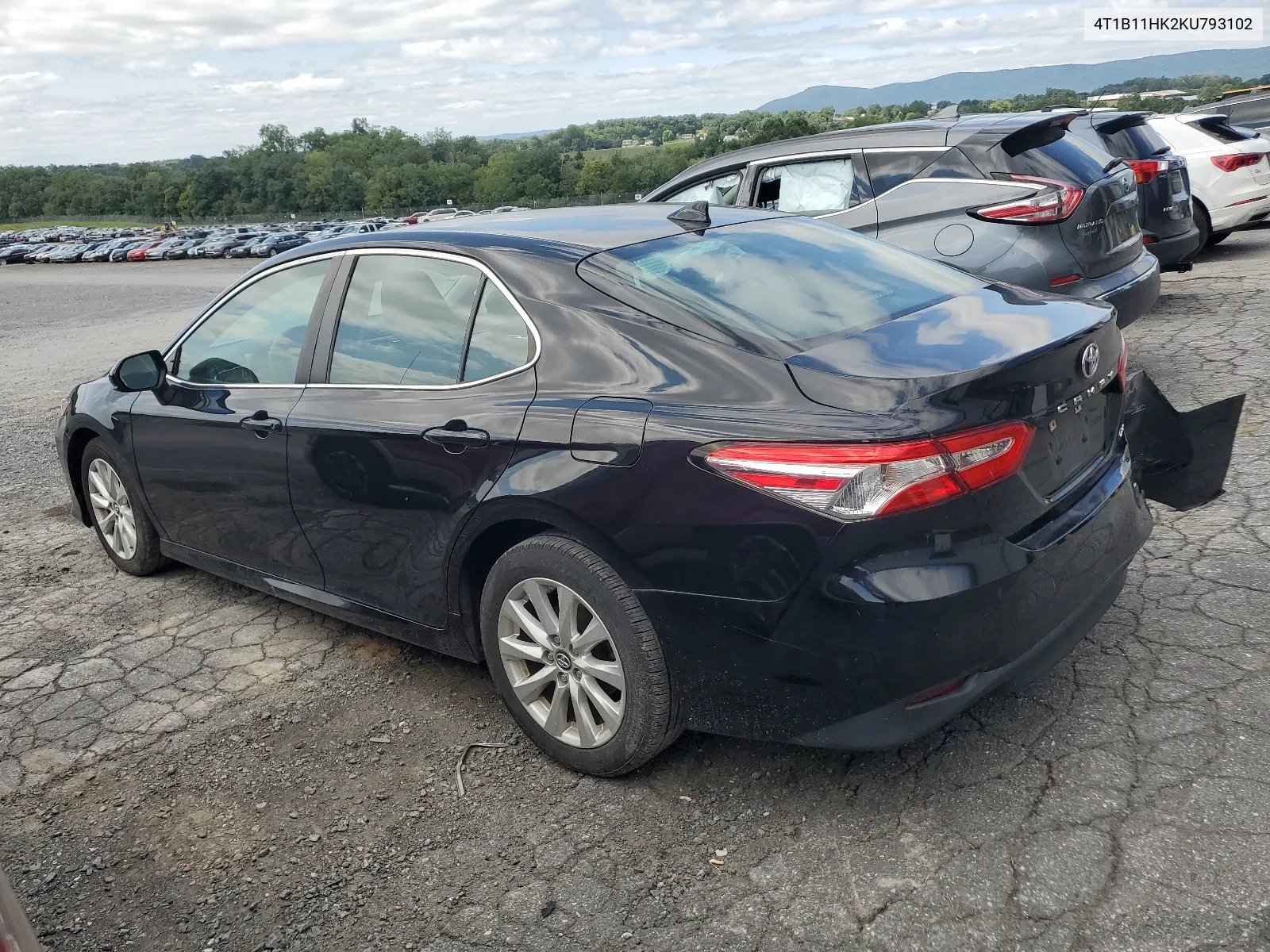 2019 Toyota Camry L VIN: 4T1B11HK2KU793102 Lot: 67439054