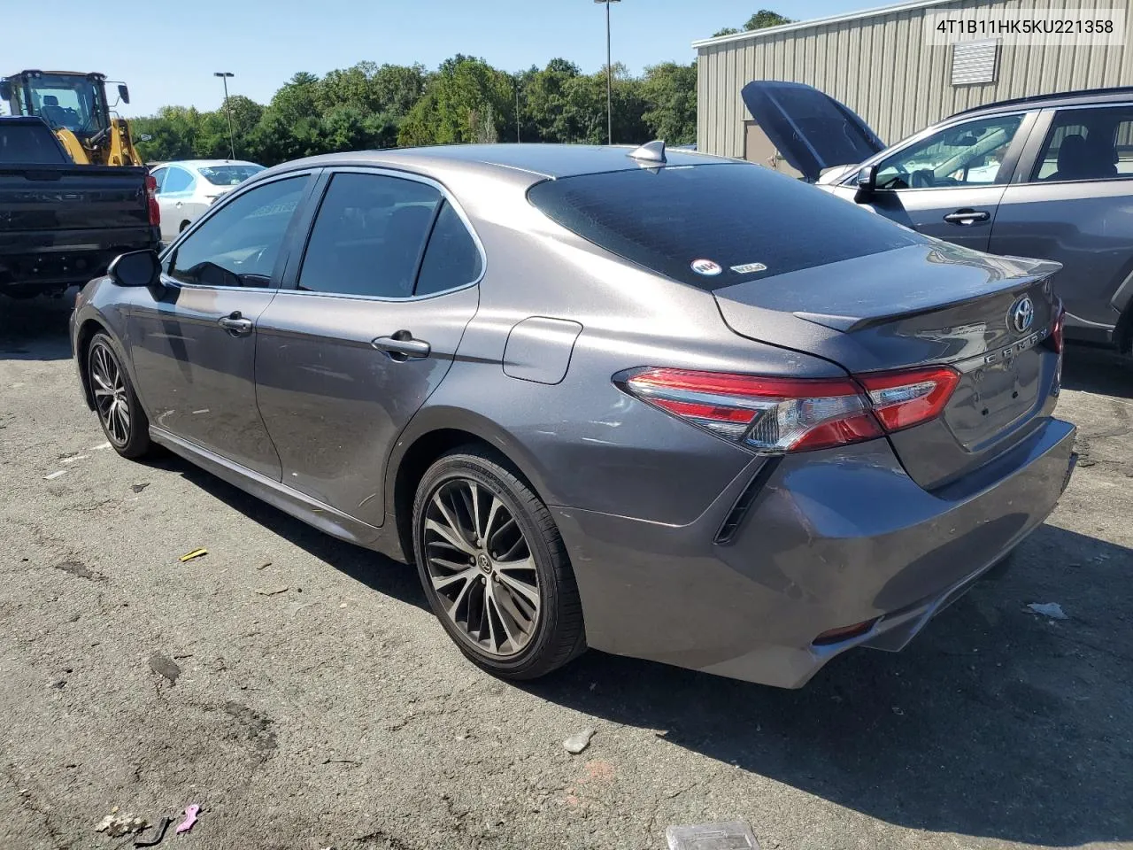 2019 Toyota Camry L VIN: 4T1B11HK5KU221358 Lot: 68718364