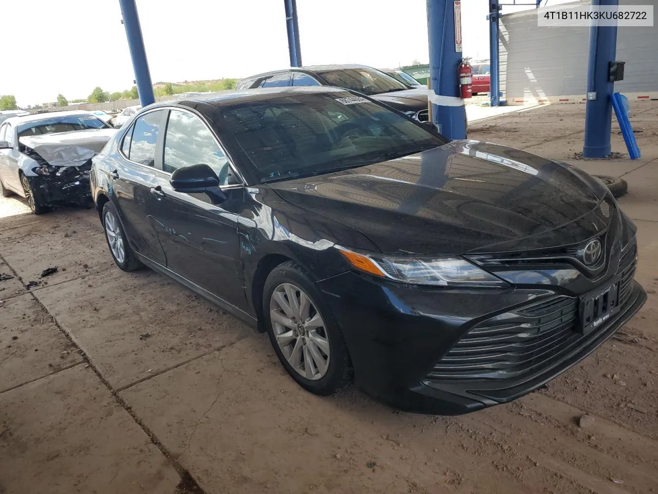 2019 Toyota Camry L VIN: 4T1B11HK3KU682722 Lot: 68744084