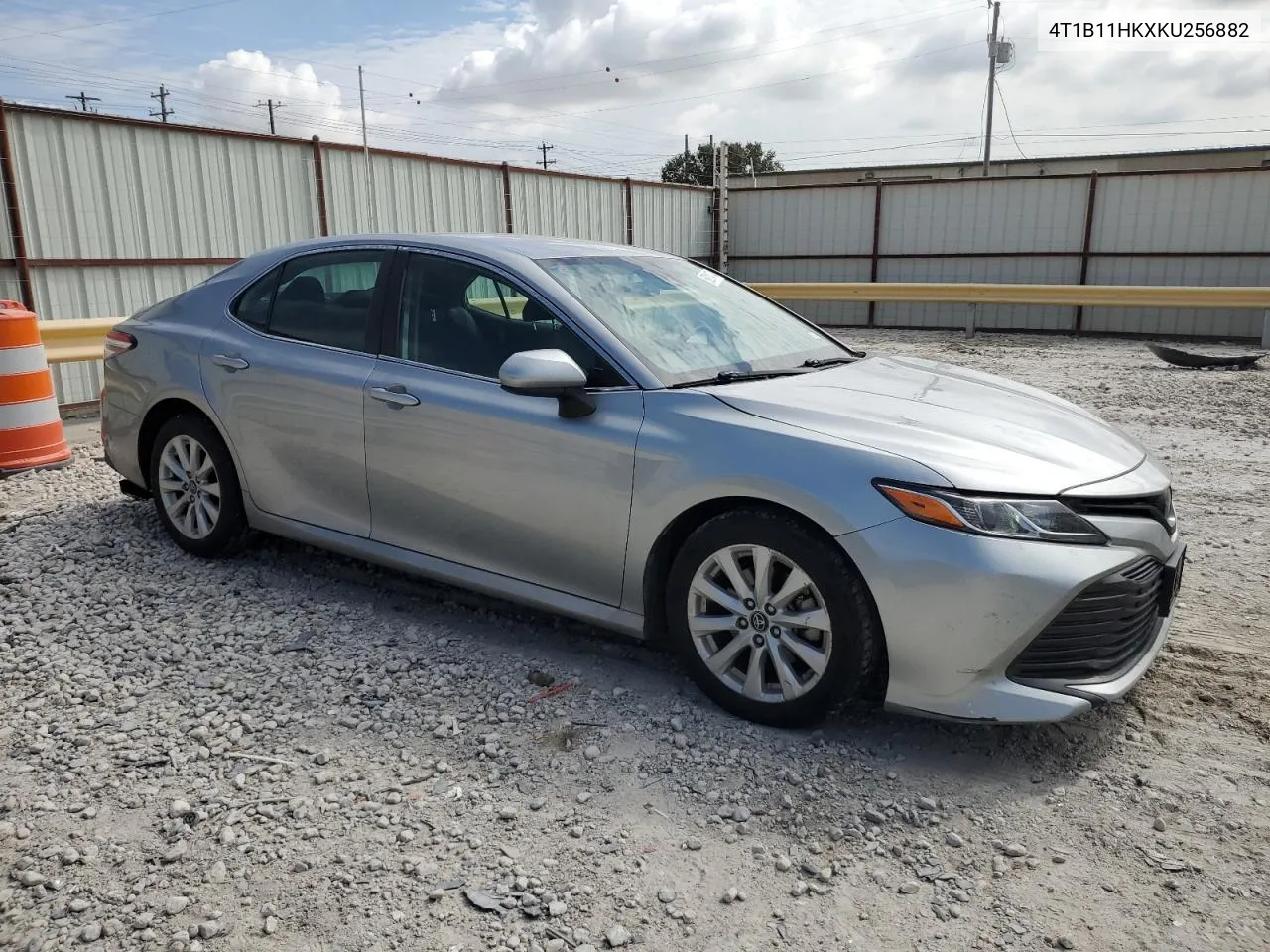 2019 Toyota Camry L VIN: 4T1B11HKXKU256882 Lot: 69214774