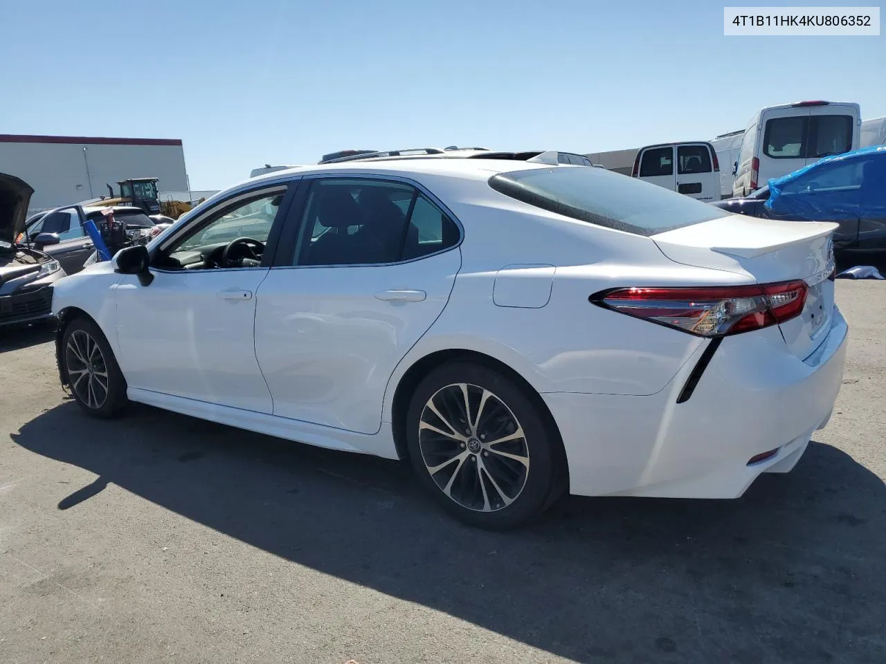 2019 Toyota Camry L VIN: 4T1B11HK4KU806352 Lot: 70049674