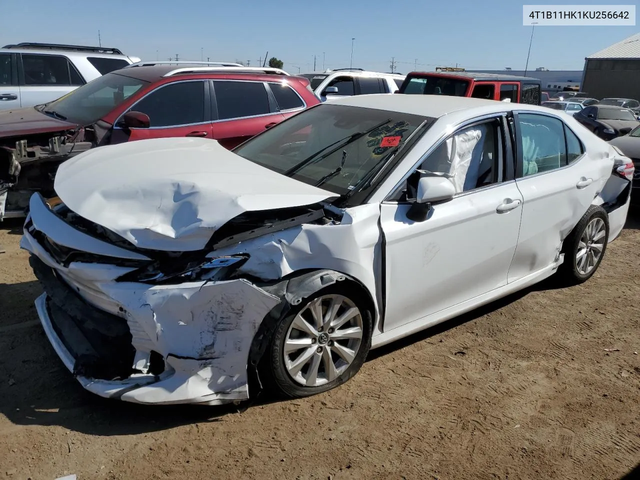 2019 Toyota Camry L VIN: 4T1B11HK1KU256642 Lot: 70064814