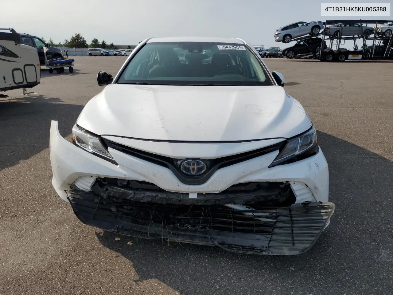 2019 Toyota Camry Le VIN: 4T1B31HK5KU005388 Lot: 70443964