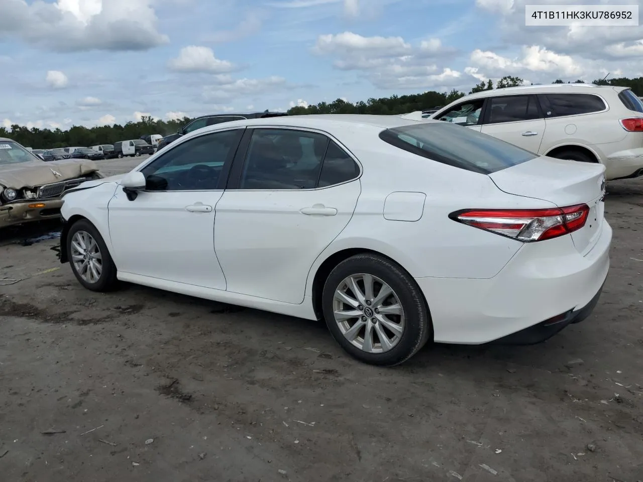 2019 Toyota Camry L VIN: 4T1B11HK3KU786952 Lot: 70447334