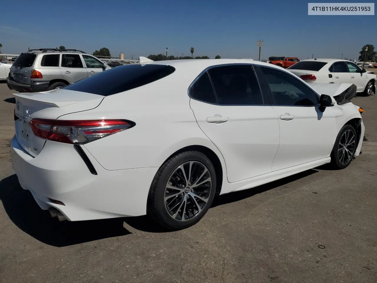 2019 Toyota Camry L VIN: 4T1B11HK4KU251953 Lot: 71048994