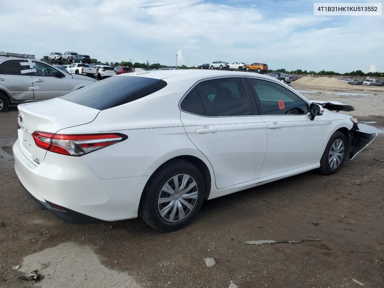 2019 Toyota Camry Le VIN: 4T1B31HK1KU513552 Lot: 71818054