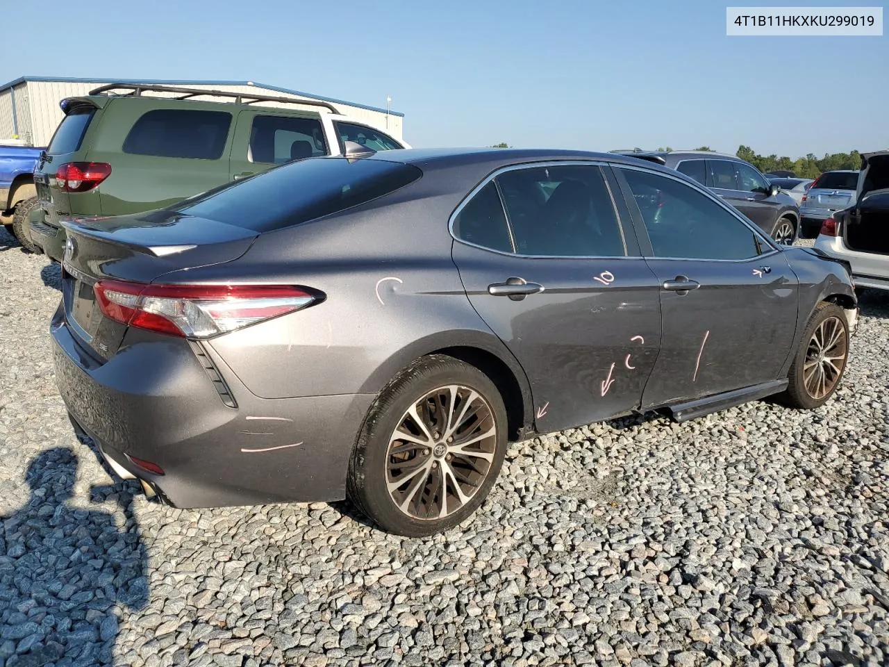 2019 Toyota Camry L VIN: 4T1B11HKXKU299019 Lot: 71981124