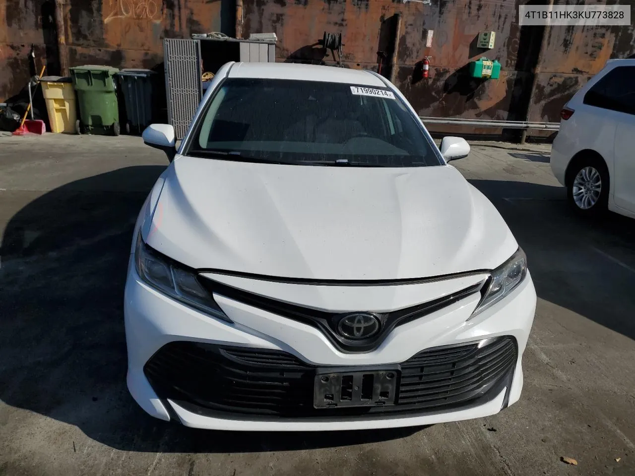 4T1B11HK3KU773828 2019 Toyota Camry L