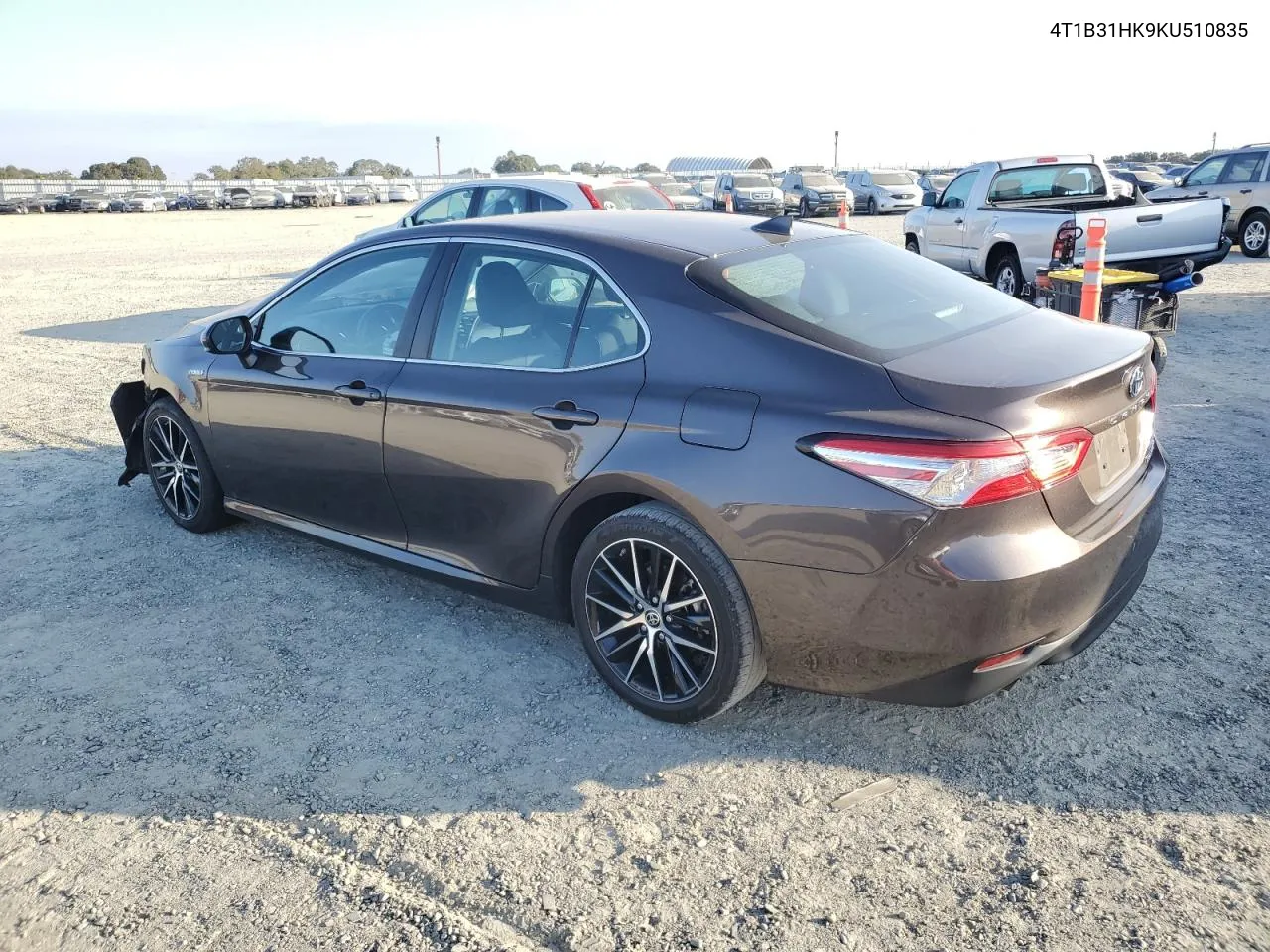 2019 Toyota Camry Le VIN: 4T1B31HK9KU510835 Lot: 72026674