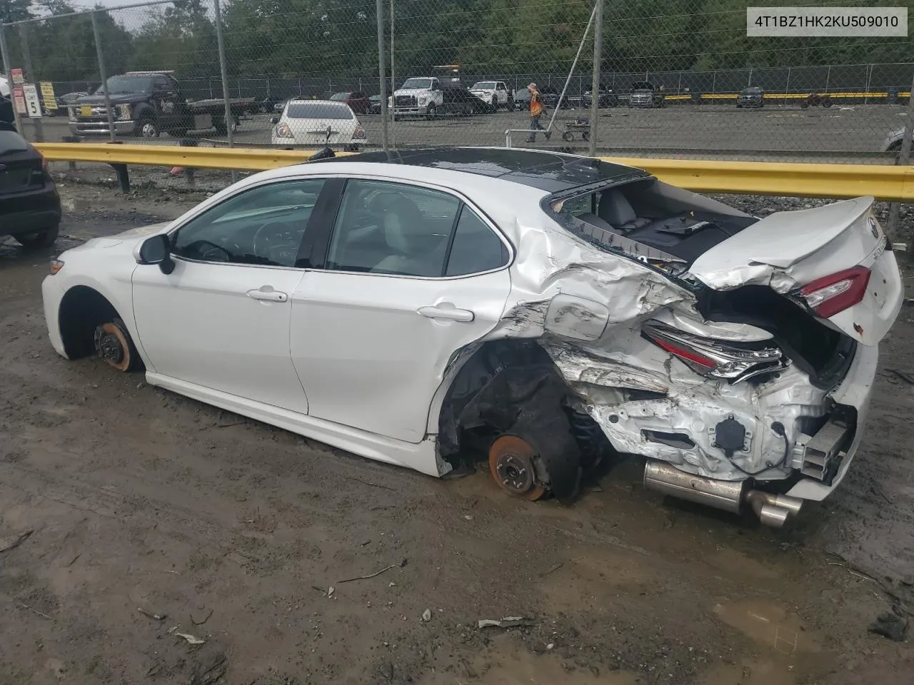 4T1BZ1HK2KU509010 2019 Toyota Camry Xse