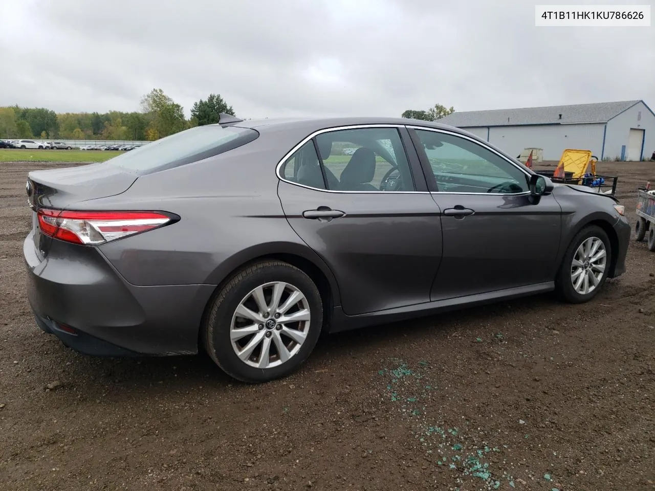 2019 Toyota Camry L VIN: 4T1B11HK1KU786626 Lot: 72709334