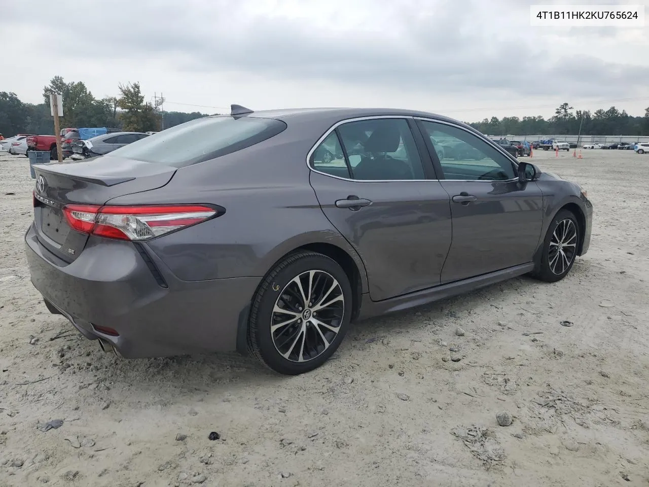 2019 Toyota Camry L VIN: 4T1B11HK2KU765624 Lot: 72924144