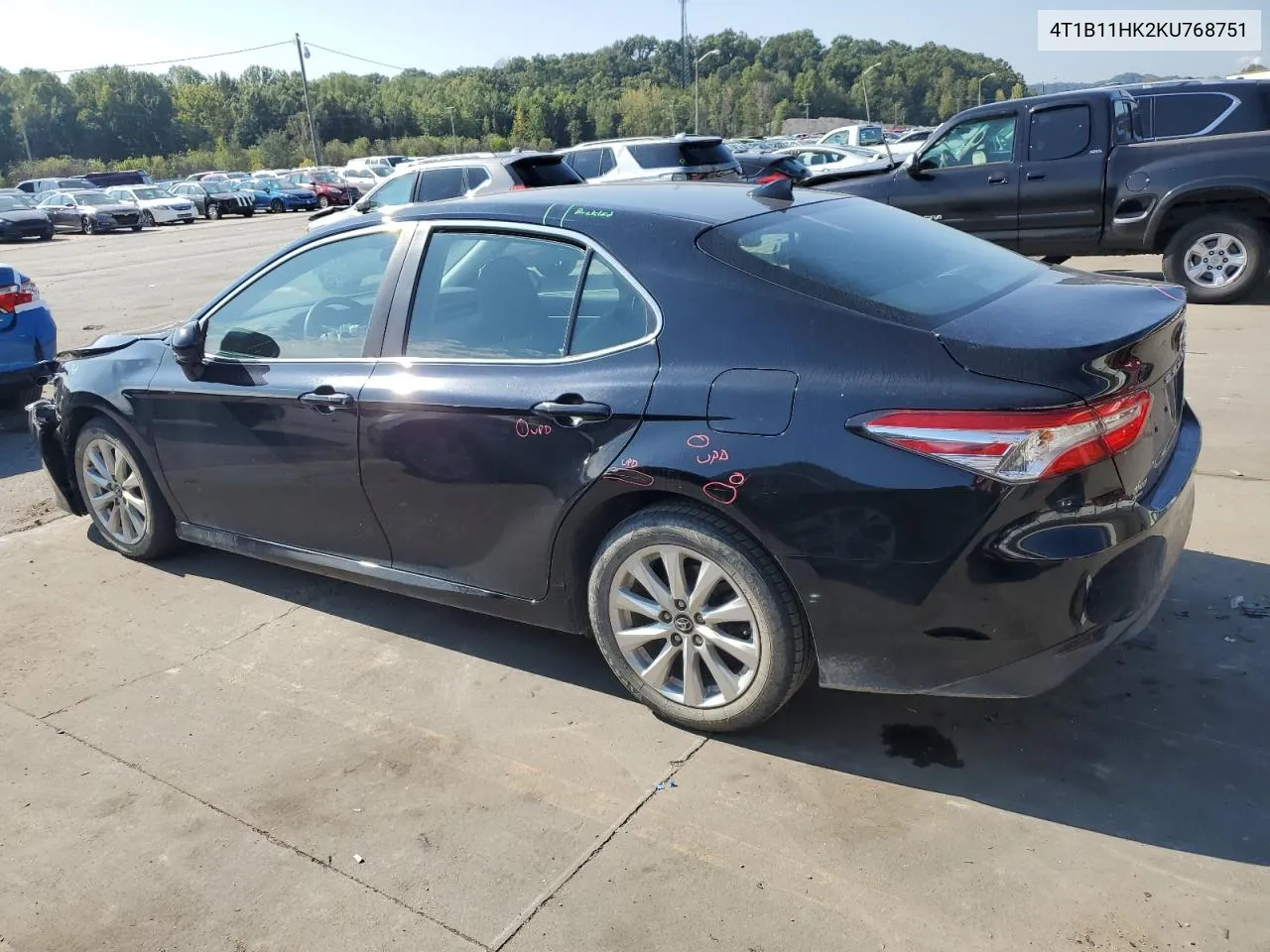 4T1B11HK2KU768751 2019 Toyota Camry L