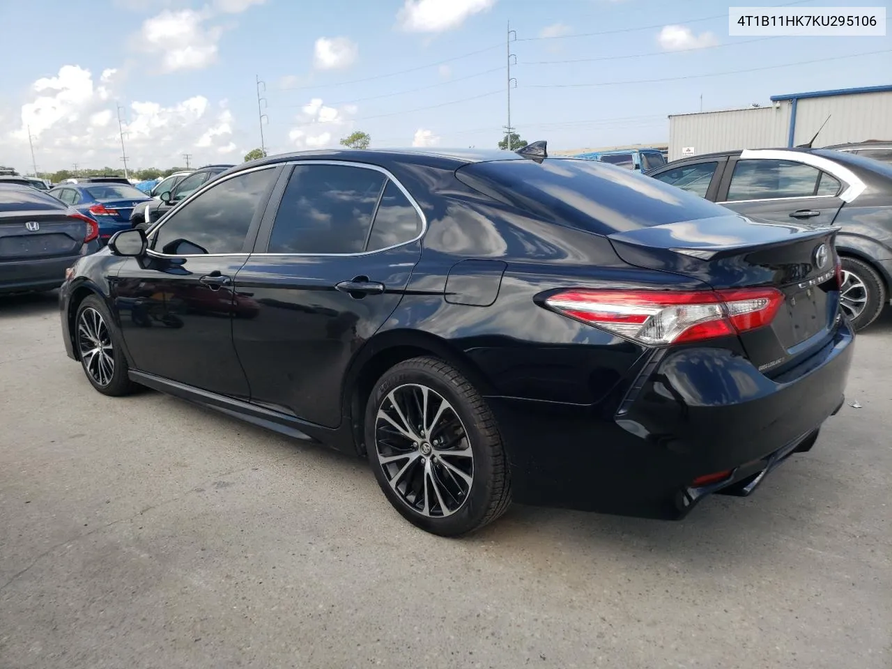 2019 Toyota Camry L VIN: 4T1B11HK7KU295106 Lot: 73109224