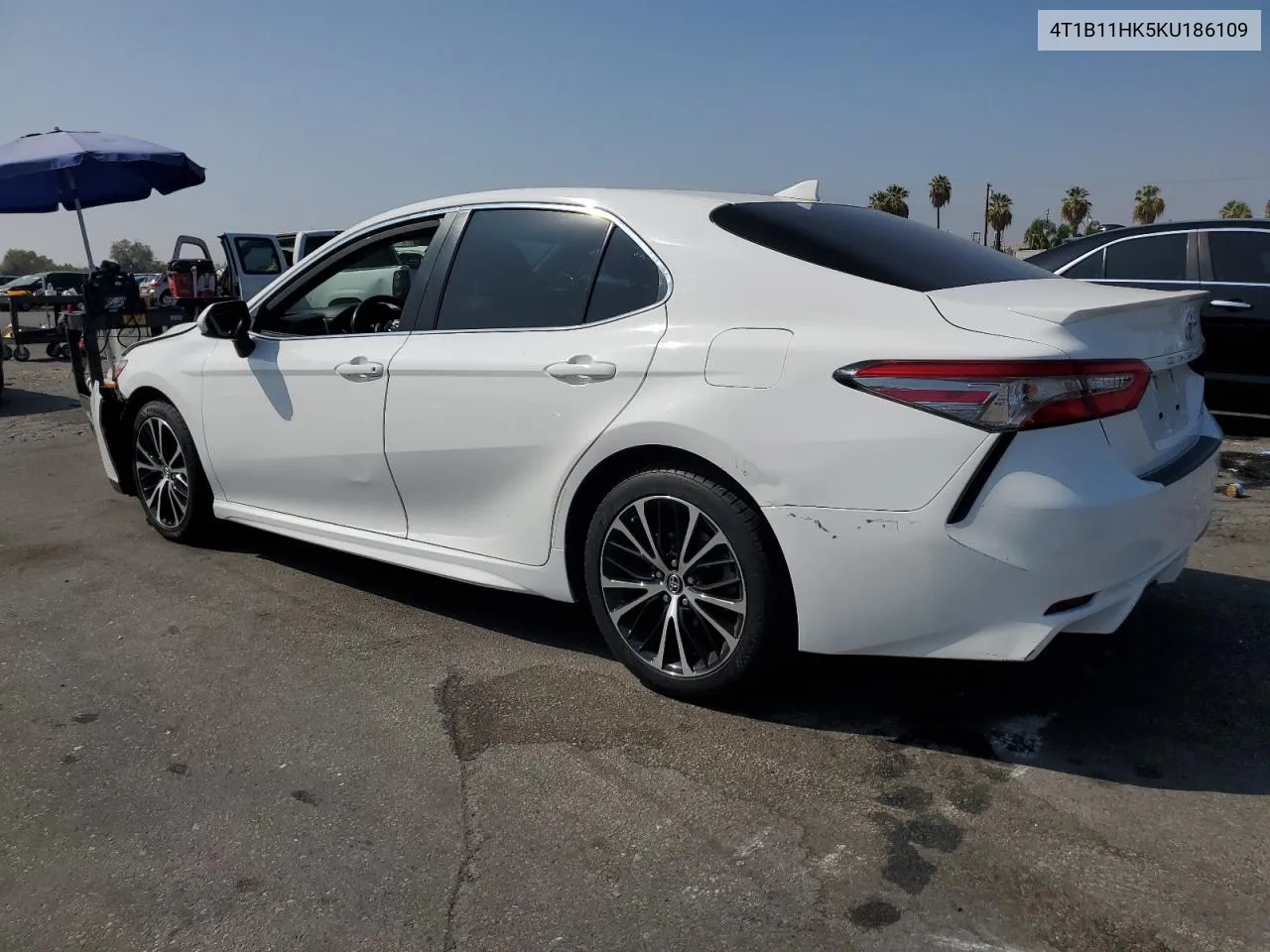 2019 Toyota Camry L VIN: 4T1B11HK5KU186109 Lot: 73127204