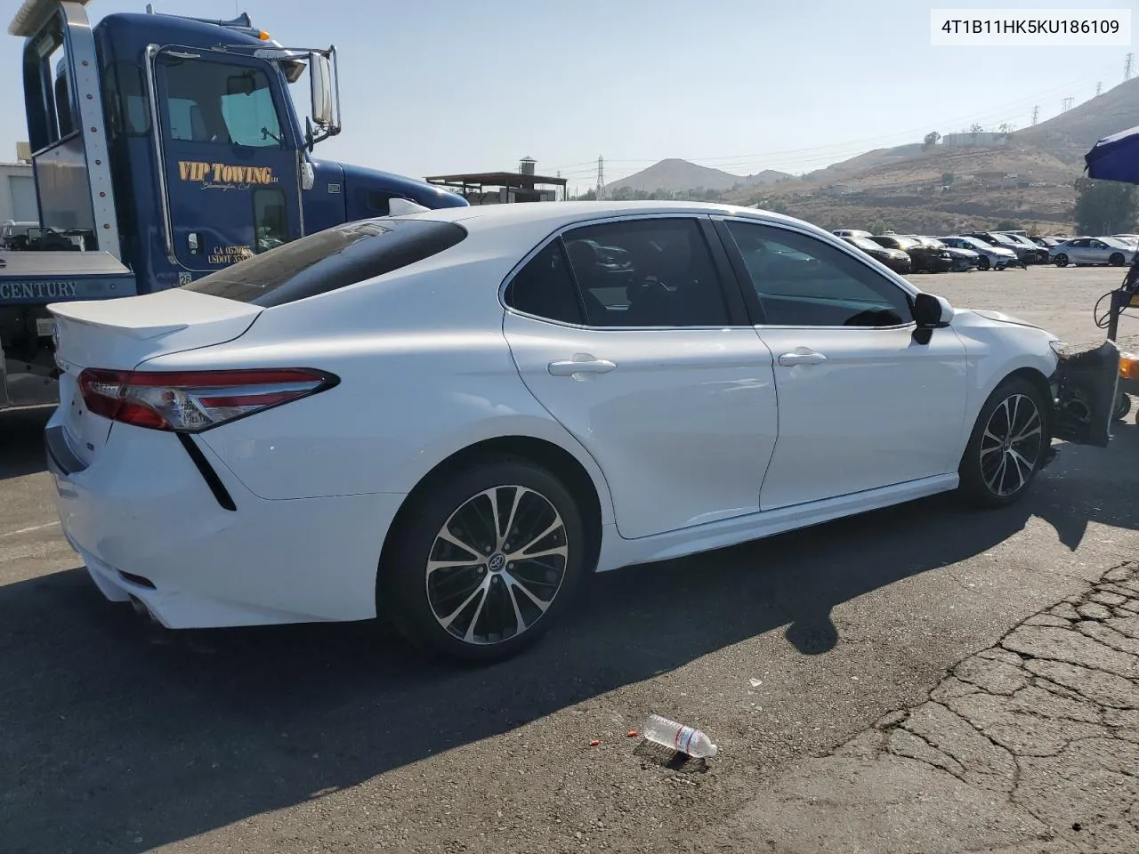 2019 Toyota Camry L VIN: 4T1B11HK5KU186109 Lot: 73127204