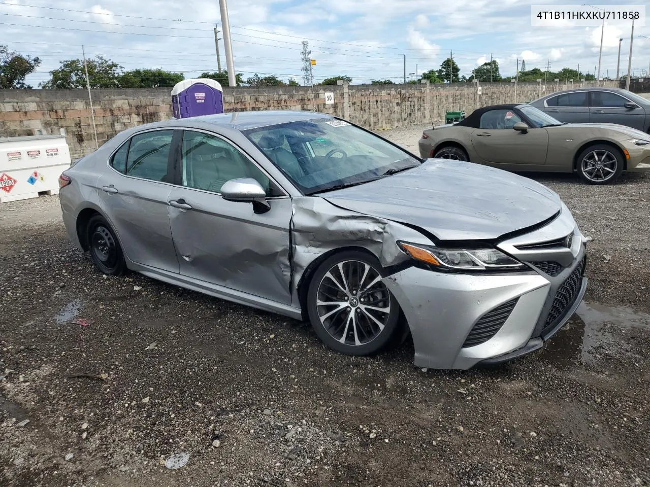 4T1B11HKXKU711858 2019 Toyota Camry L