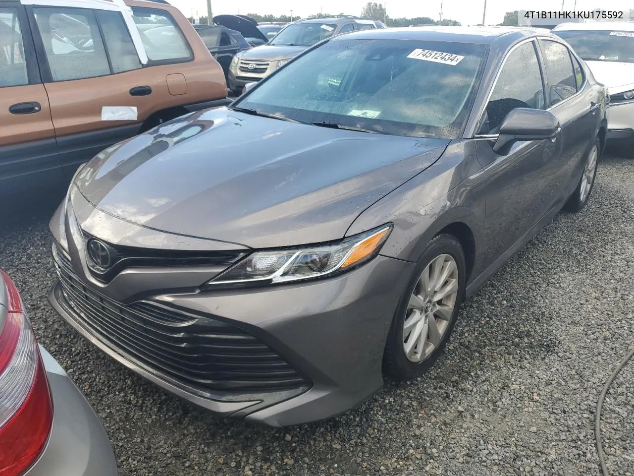 4T1B11HK1KU175592 2019 Toyota Camry L