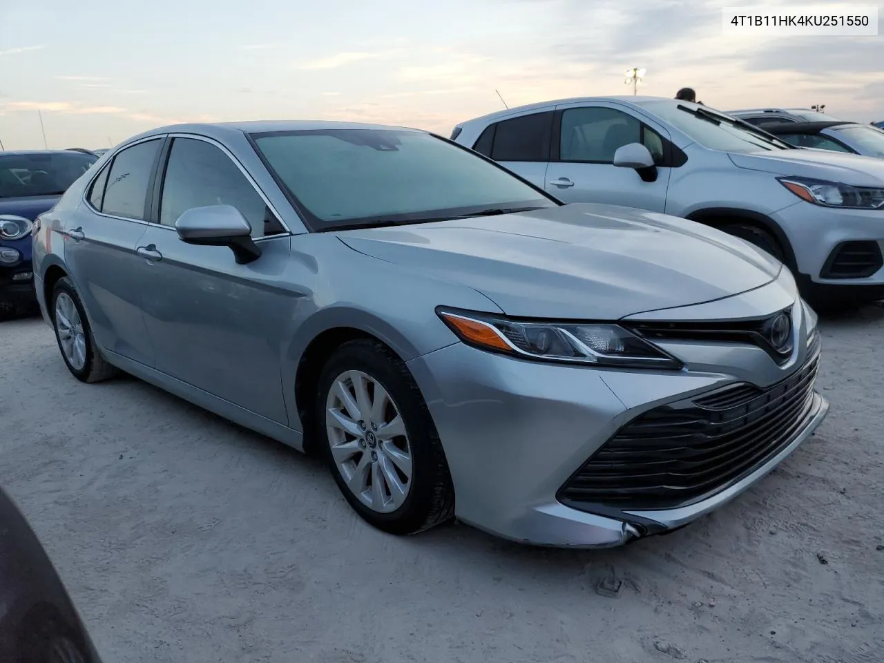 2019 Toyota Camry L VIN: 4T1B11HK4KU251550 Lot: 74949554