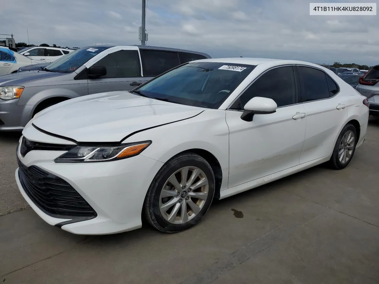 2019 Toyota Camry L VIN: 4T1B11HK4KU828092 Lot: 75098174