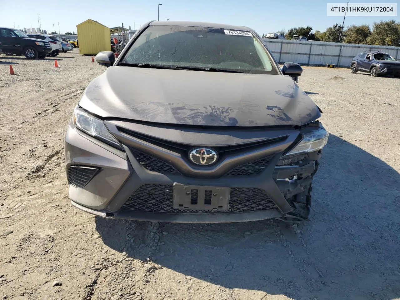 2019 Toyota Camry L VIN: 4T1B11HK9KU172004 Lot: 76134054