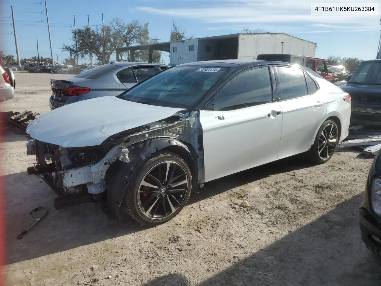 4T1B61HK5KU263384 2019 Toyota Camry Xse