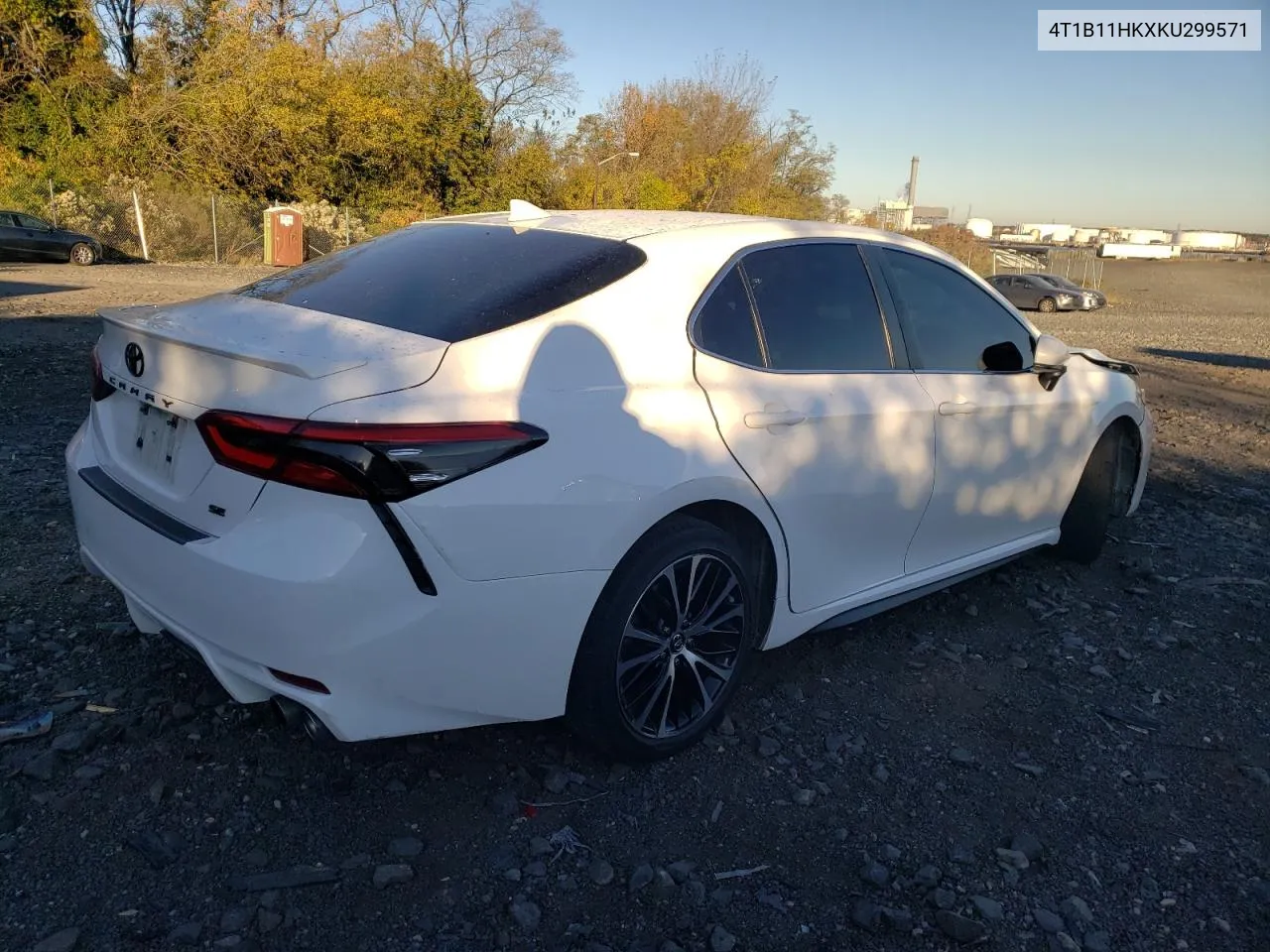 2019 Toyota Camry L VIN: 4T1B11HKXKU299571 Lot: 77682364