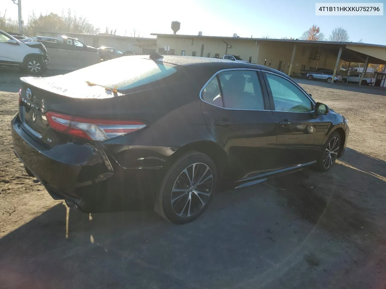 2019 Toyota Camry L VIN: 4T1B11HKXKU752796 Lot: 77837434