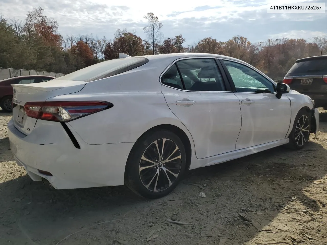 2019 Toyota Camry L VIN: 4T1B11HKXKU725257 Lot: 79619324