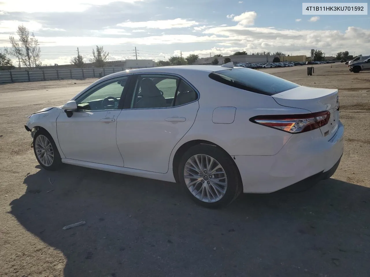 2019 Toyota Camry L VIN: 4T1B11HK3KU701592 Lot: 80456094