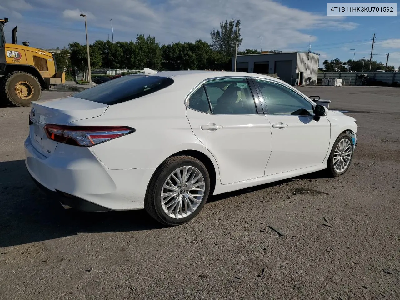 2019 Toyota Camry L VIN: 4T1B11HK3KU701592 Lot: 80456094