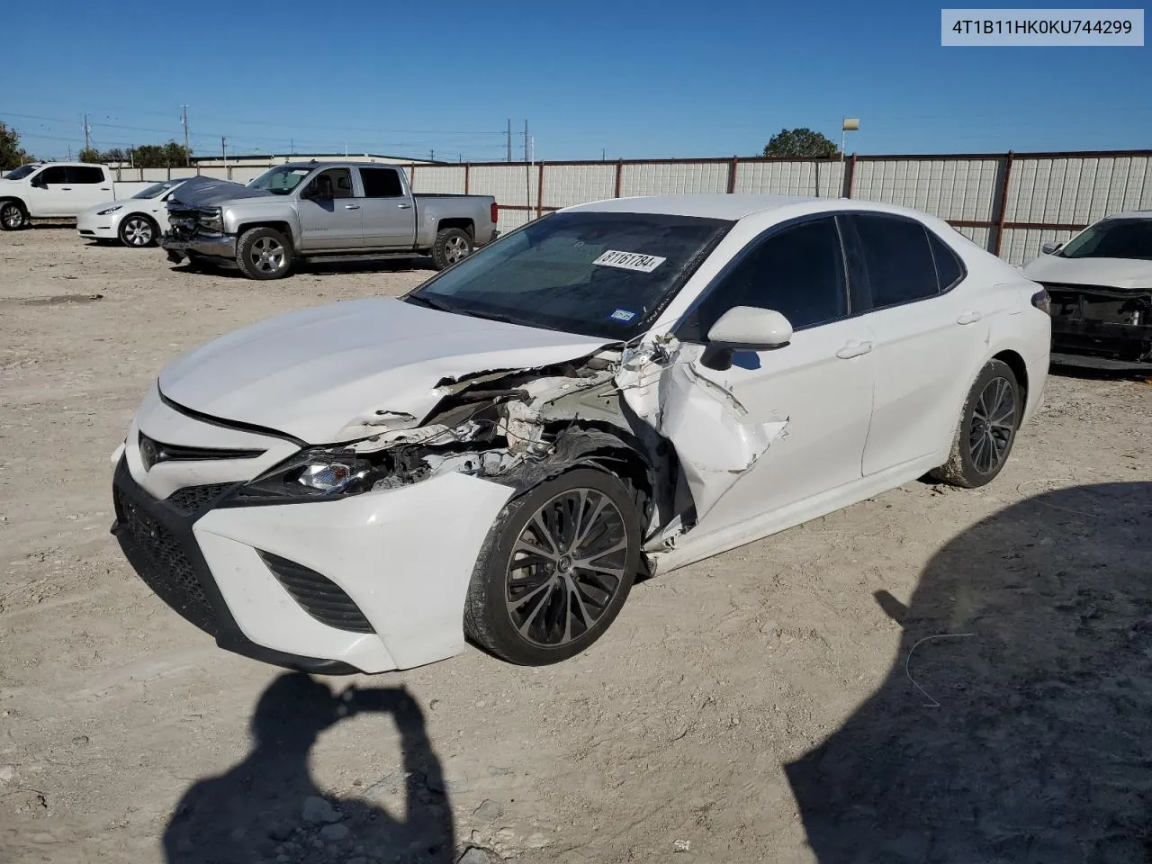 2019 Toyota Camry L VIN: 4T1B11HK0KU744299 Lot: 81161784