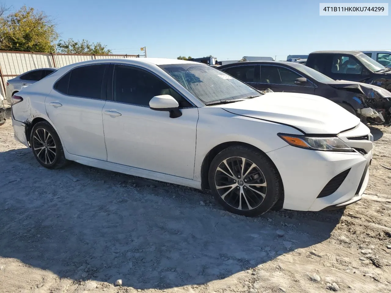 2019 Toyota Camry L VIN: 4T1B11HK0KU744299 Lot: 81161784