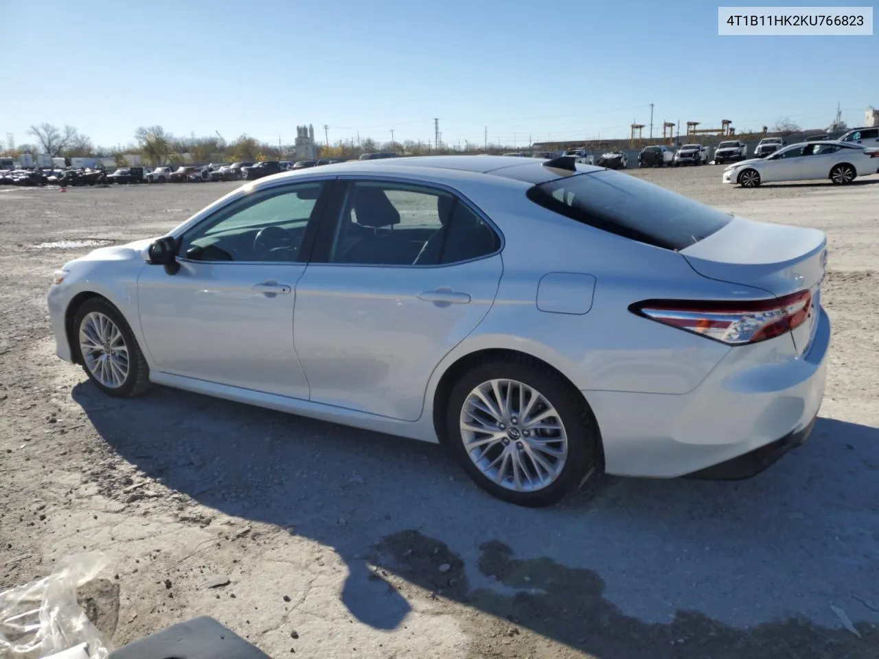 2019 Toyota Camry L VIN: 4T1B11HK2KU766823 Lot: 82099964