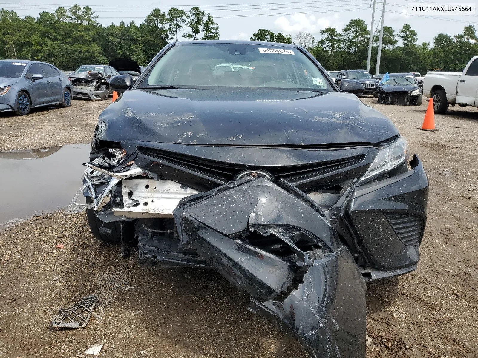 2020 Toyota Camry Se VIN: 4T1G11AKXLU945564 Lot: 64556624